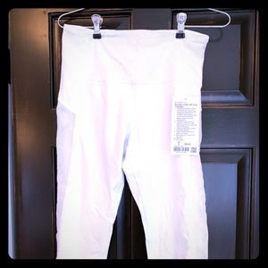 Lululemon crop wunder unders with lace on sides